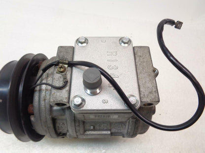 USED DENSO 471-1130 AC COMPRESSOR W/ CLUTCH FOR PORSCHE 911 1989-1997 R2