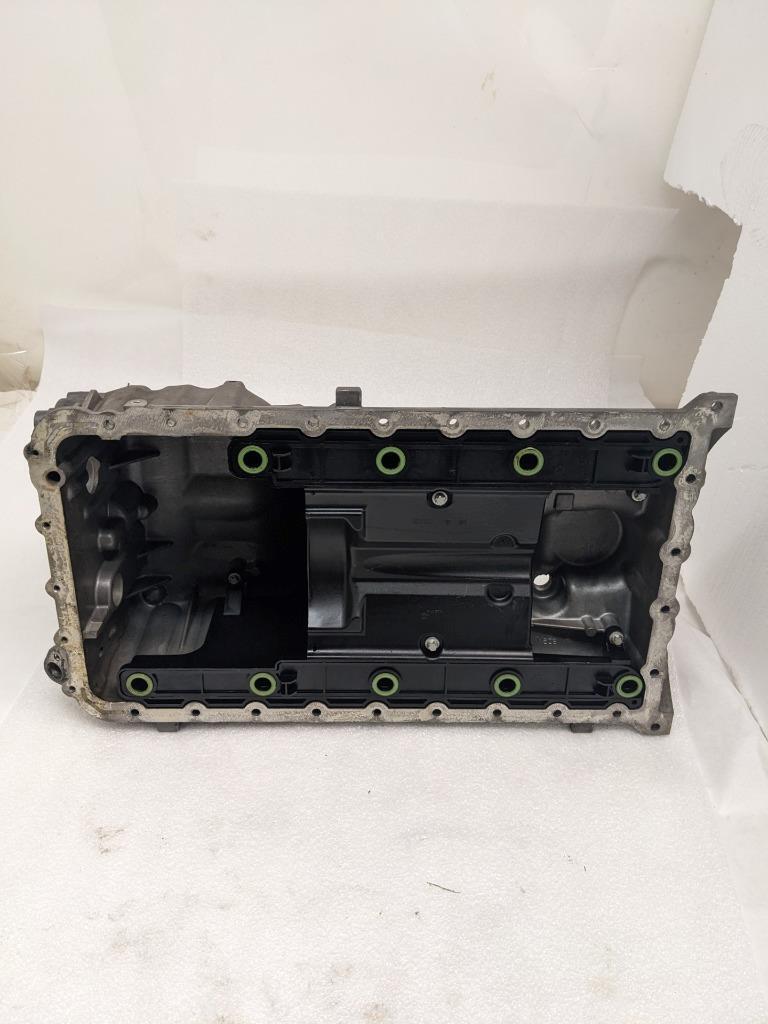 2003-2006 PORSCHE CAYENNE 4.5 LOWER ENGINE OIL PAN 9481071406R USED R24