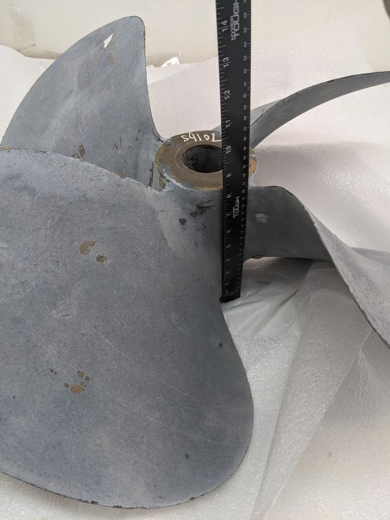 BRASS 28X28X8X16X11 SINGLE 4-WAY BOAT PROPELLER 6768 NEW B2