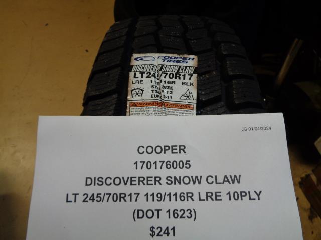 COOPER DISCOVERER SNOW CLAW LT 245 70 17 119/116R LRE 10PLY TIRE 170176005 CQ1