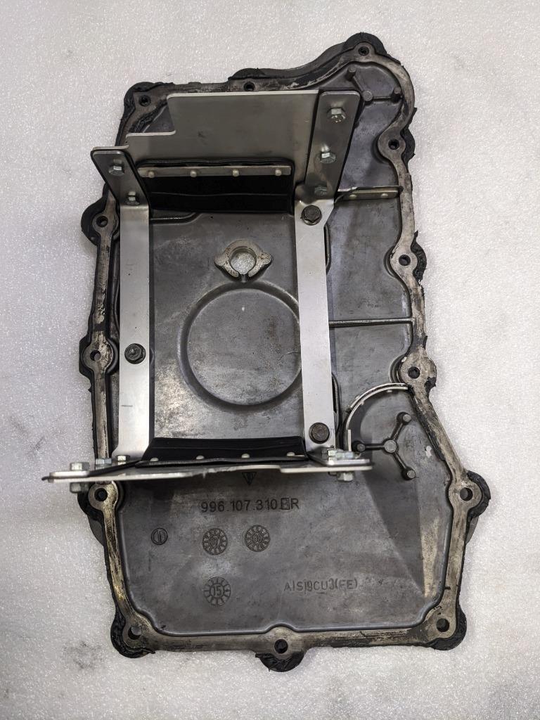 PORSCHE 996/987 BOXSTER ENGINE OIL SUMP 9961073108R USED 996B.G.L.