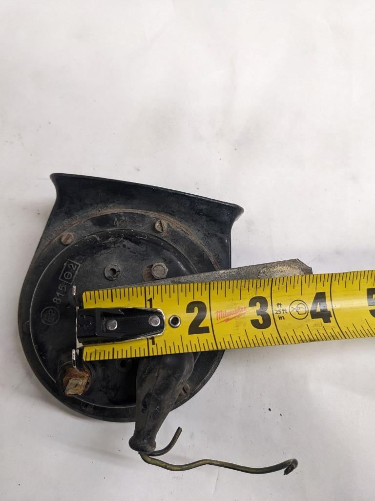 PORSCHE 84-91 944 LOW PITCH TONE ELECTRIC HORN SIREN MIXO TR129 #2 USED R21T2