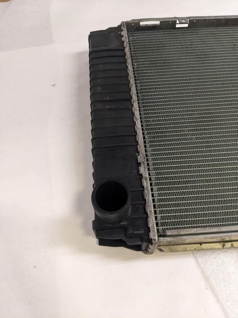 LEAKY PORSCHE 92810604401 RADIATOR FOR 87-91 PORSCHE 928 MANUAL TRANS USED R25