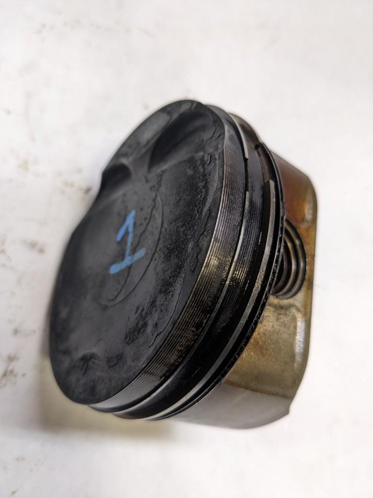PORSCHE BOXSTER 987 05-08 PISTON CYLINDER (1) 09309481 USED 996G.L