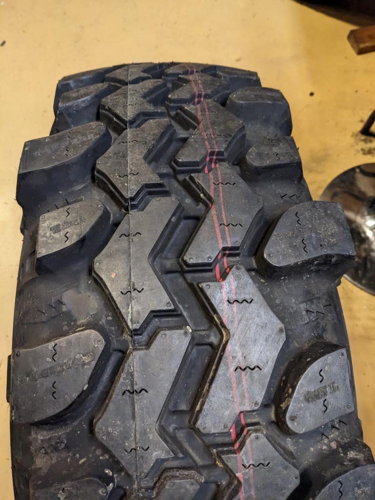 INTERCO BIGGER LTB SUPER SWAMPER 35 12.50 17 LRE 10PLY TIRE INT351217SSLTB CQ2