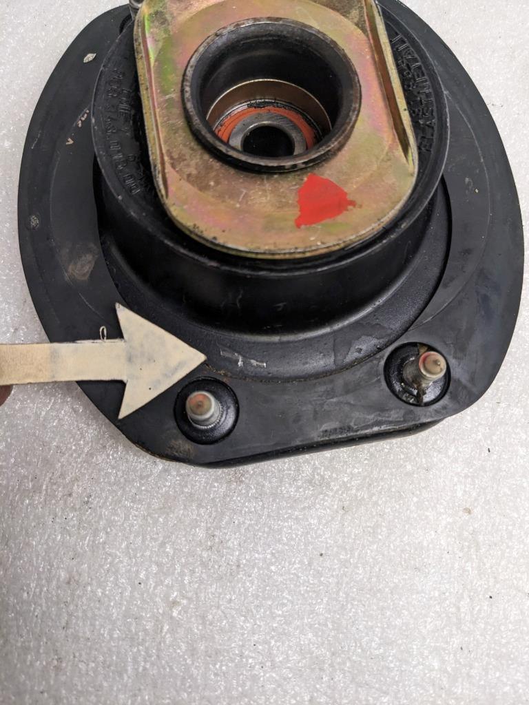 PORSCHE 99334301800 SHOCK ABSORBER MOUNT FOR 1995-1998 911 993 USED R20T8