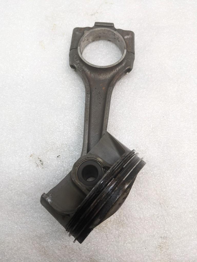 PORSCHE CAYENNE PISTON CONNECTING ROD #3 (CRACKED) 9461191R USED R24