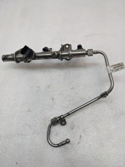 2014-18 PORSCHE MACAN PANAMERA LEFT FUEL RAIL W/INJECTORS 94611011800 USED R23