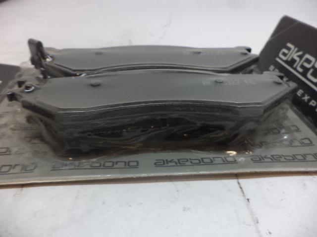 NEW AKEBONO PROACT REAR DISC BRAKE PADS FITS FORD F-350 2003-2007 ACT702 R5TB