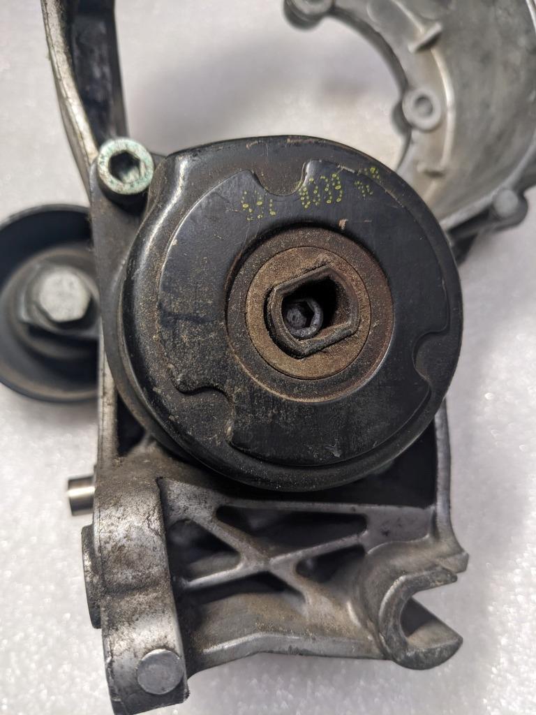 PORSCHE 911/BOXSTER 3.2 POWER STEERING PUMP HOUSING 9961021602R USED 996B.G.L.