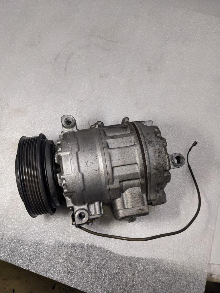 PORSCHE 911 996 BOXSTER DENSO A/C COMPRESSOR W/PIPE 99612601152 USED 996B.G.L.