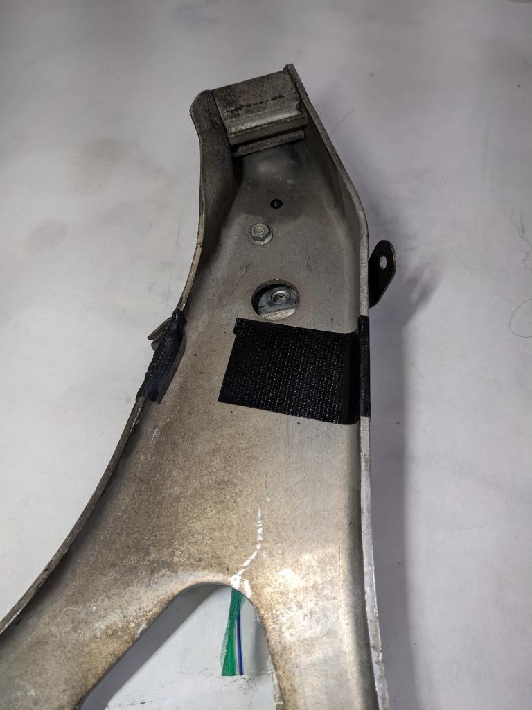 PORSCHE 911 996 98-05 ENGINE CRADLE/CARRIER MOUNT 99637501107 USED 996B.G.L.