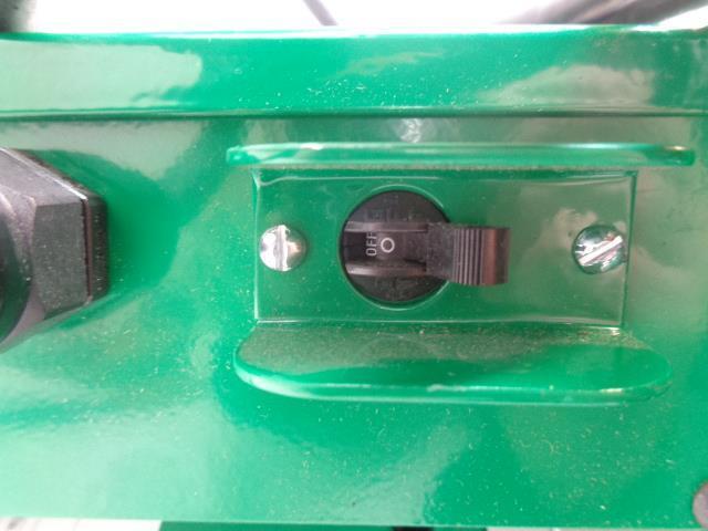 GREENLEE UT10-2S ULTRA TUGGER PORTABLE 2-SPEED 120V 20A CABLE PULLER NEW B2