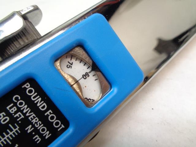 NEW PRECISION INTRUMENTS C3FR250F 1/2" DRIVE 40-250lb RANGE TORQUE WRENCH R22