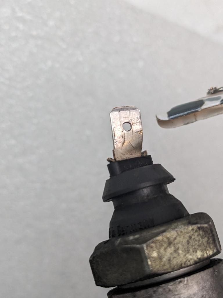 PORSCHE 911/996 CYLINDER HEAD ASSEMBLY W COVER 9961046710R SR: 51468 USED 996GL2