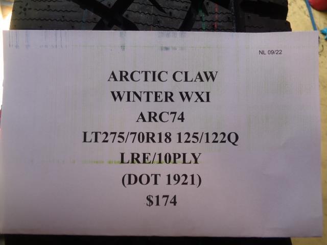 2 NEW ARTIC CLAW WINTER WXI 275 70 18 125/122Q TIRES ARC74 SU16 Q2