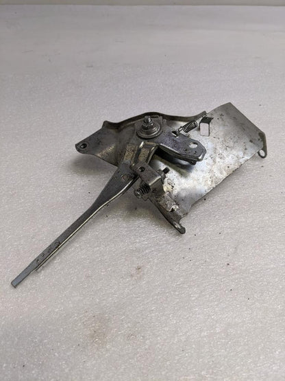 BRIGGS AND STRATTON 593666 BRACKET-CONTROL FOR 19J1370001F1 SMALL ENGINE NEW R32