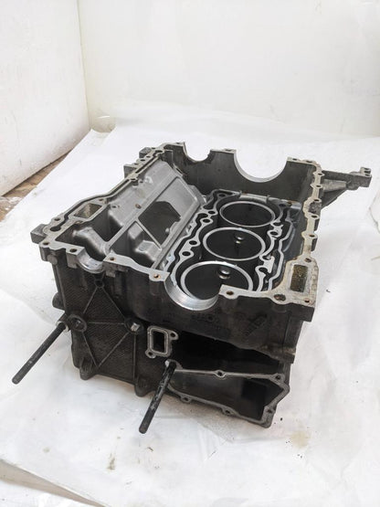 PORSCHE 911/996 RIGHT SIDE ENGINE BLOCK 9961011460R USED B2