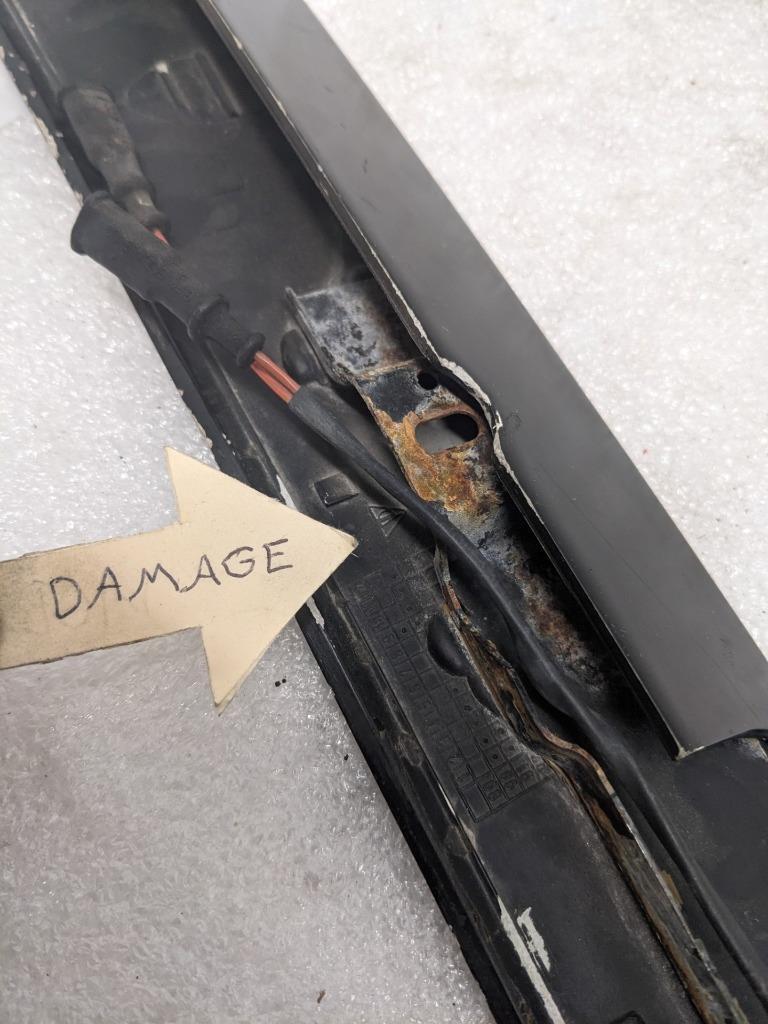 DAMAGED PORSCHE 9445121030003C REAR SPOILER RALLY BLACK FOR PORSCHE 968 USED R24