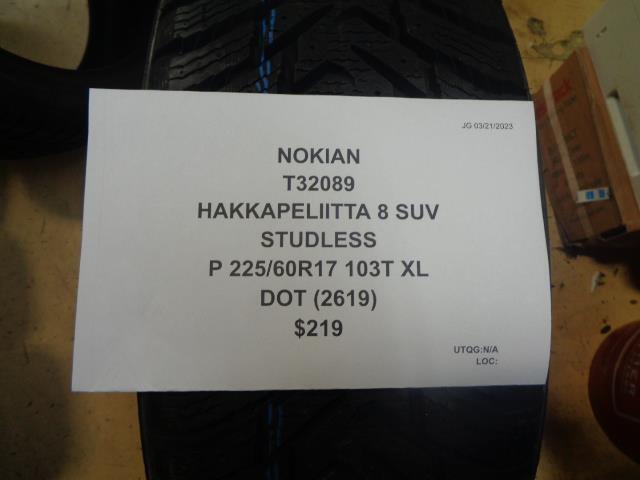 1 NOKIAN HAKKAPELIITTA 8 SUV STUDLESS P 225 60 17 103T XL T32089 TIRE BQ1