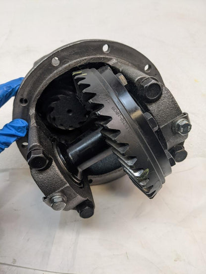 INEX DIFFERENTIAL 3.9 GR 23 SPLINE 39 RING 10 PINION USED R14