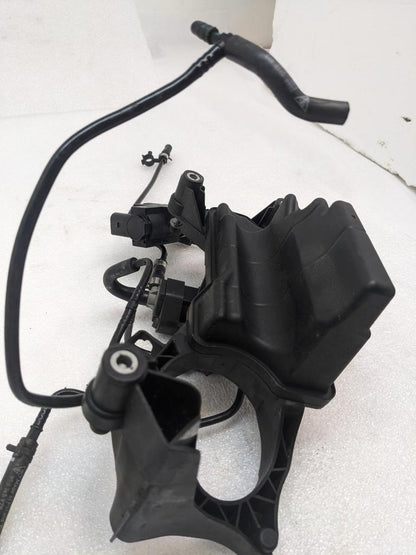 2015-18 PORSCHE PANAMERA VACUUM TANK RESERVOIR 94611013077 USED R22