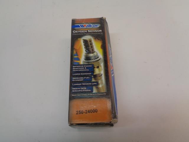 BRAND NEW WALKER UPSTREAM 90-93 MERCEDES 300TE OXYGEN SENSOR 250-24000 R13T4