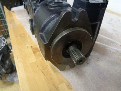 NEW EATON 78461-RDV-04 72400-RIH-04 180811RSP1027 HYDRAULIC TANDEM DRIVE BSRG8