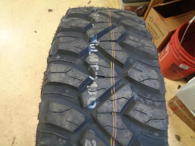 1 KUMHO ROADVENTURE MT71 LT 275 70 18 125/122Q LRE 10PLY TIRE 2262643 BQ1