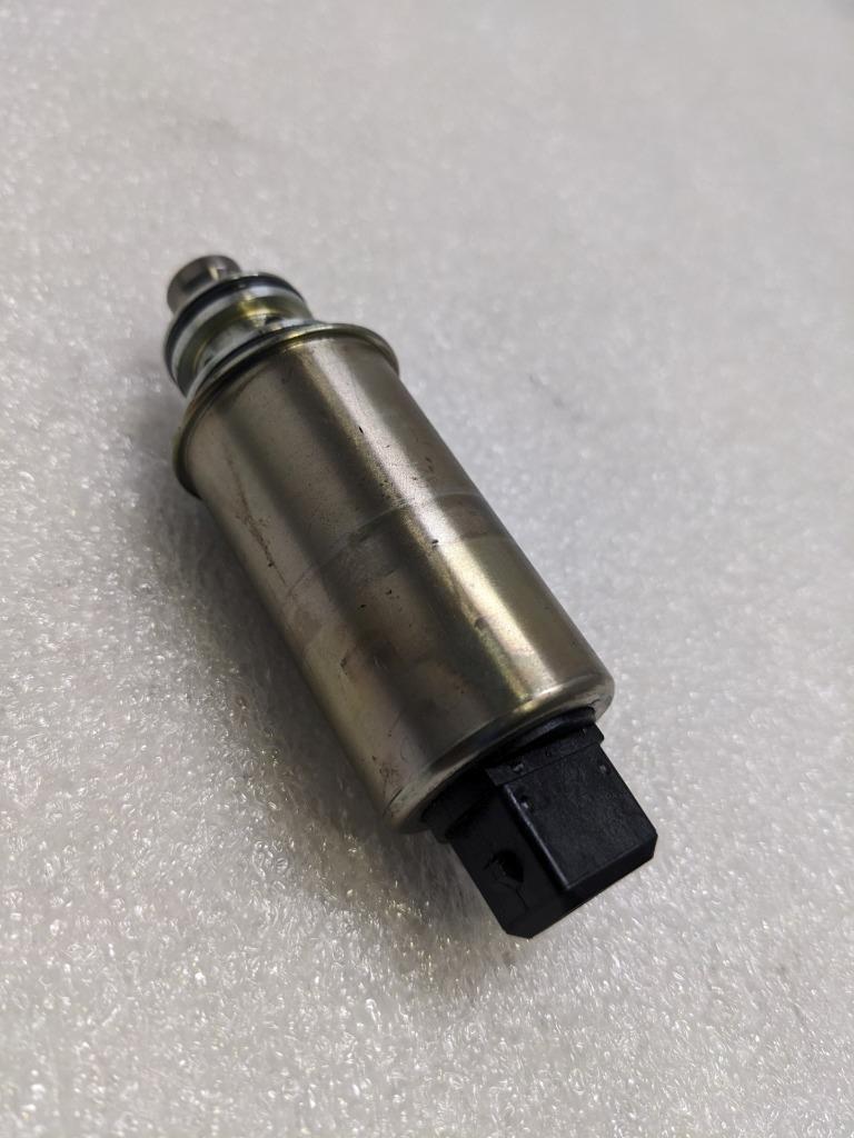 PORSCHE CAYMAN 911 997 VALVE CAMSHAFT 3.8L 99710530100 USED 996B.GL