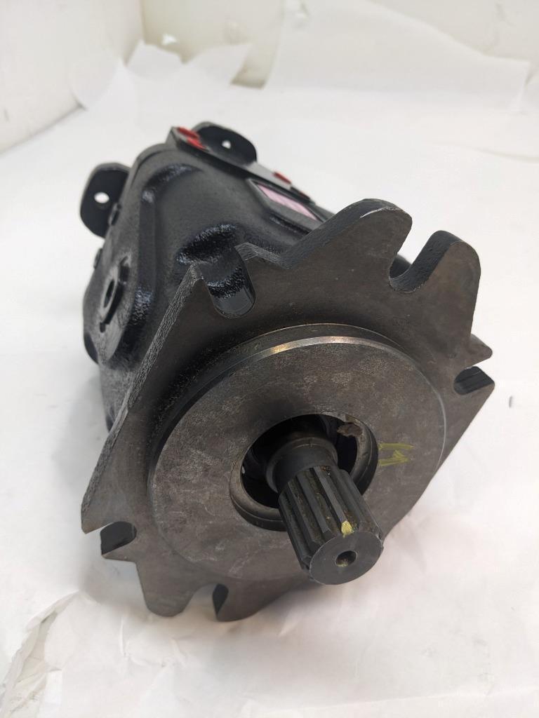 EATON 421AK HYDRAULIC AXIAL PISTON PUMP-BLACK- 421AK02552C #2 NEW H1