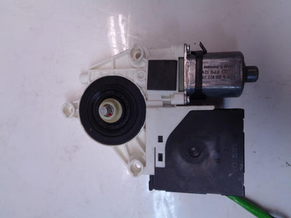 GENUINE PORSCHE WINDOW MOTOR W/CONTROL MODULE 997 624 182 03 R21T4