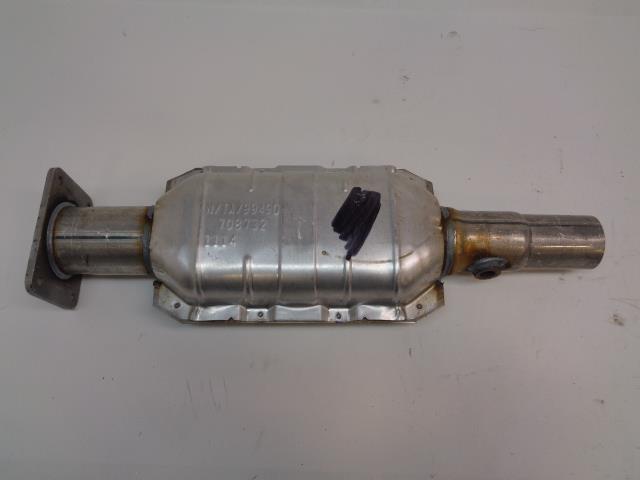 1 CATALYTIC CONVERTER 3.25" INLET 2.5" OUTLET 24" LENGTH N/TA/99490 708732 R19