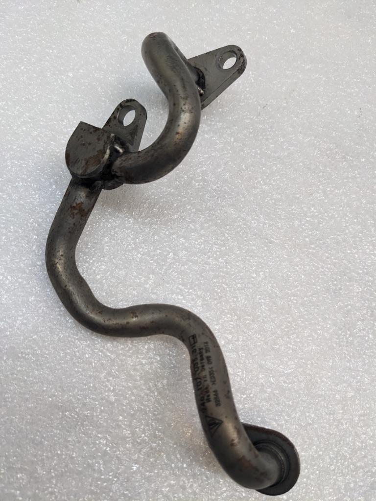 PORSCHE MACAN 15-18 ENGINE OIL LINE PIPE  94610703331 USED R21SPB
