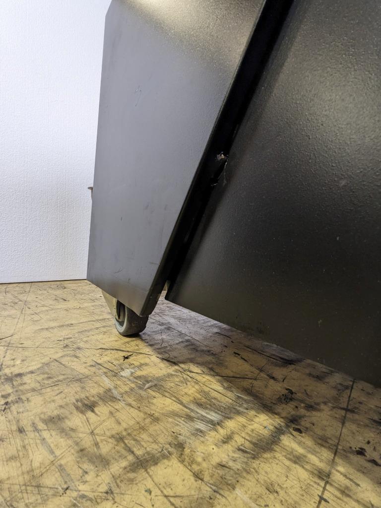 LEYBOLD DRYVAC VACCUM PUMP 100P 400VAC 7.5A 60HZ 4KW 3000RPM 13885 B2