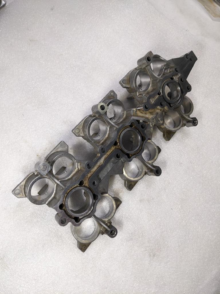 PORSCHE 911 996 98-05 TAPPET HOUSING CAMSHAFT 9961041058R USED 996B.G.L.