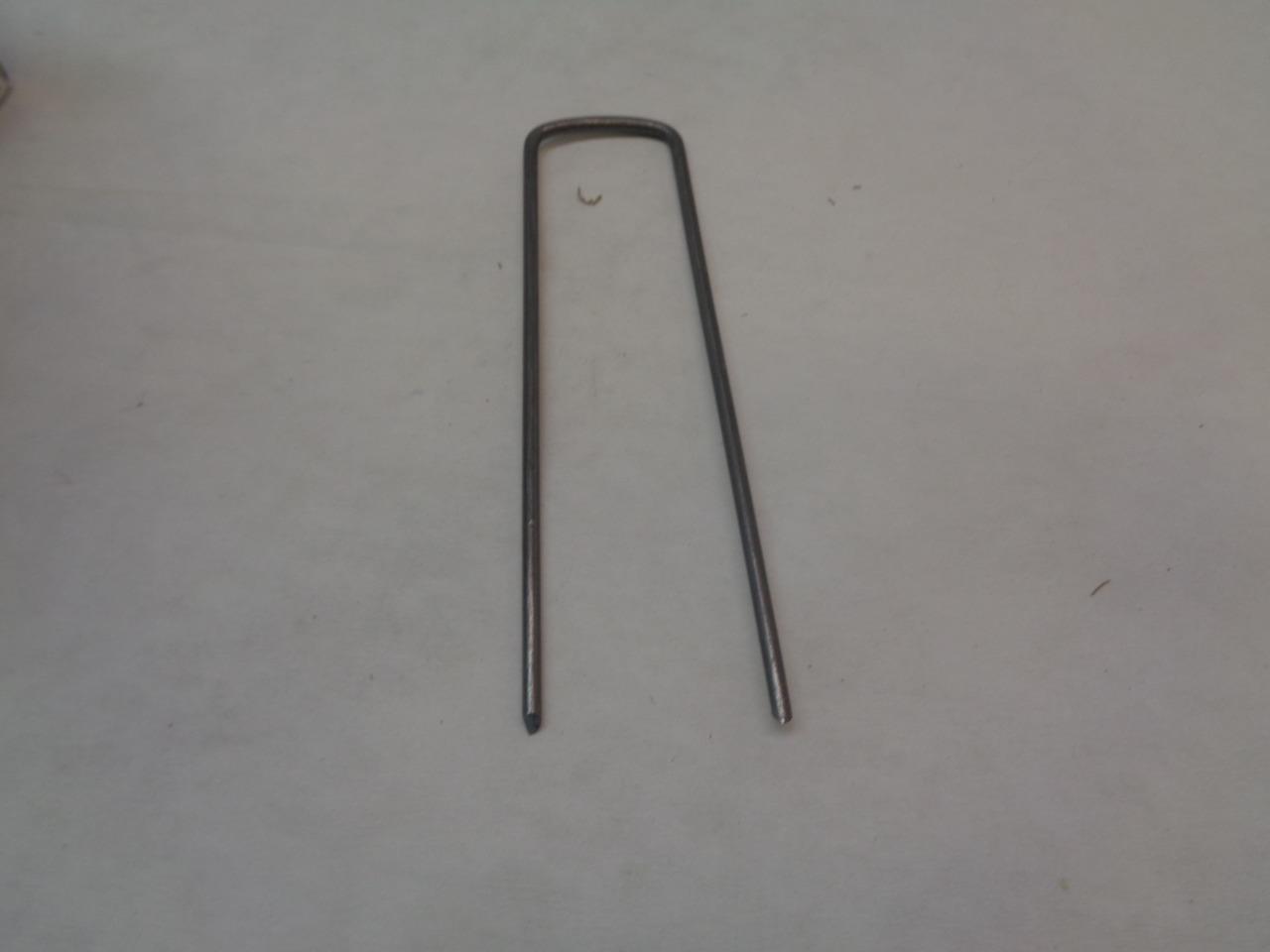 NEW EASY GARDENER CONTRACTOR FABRIC & GARDEN STAPLES 4.5"L 100PC BX8041 R27