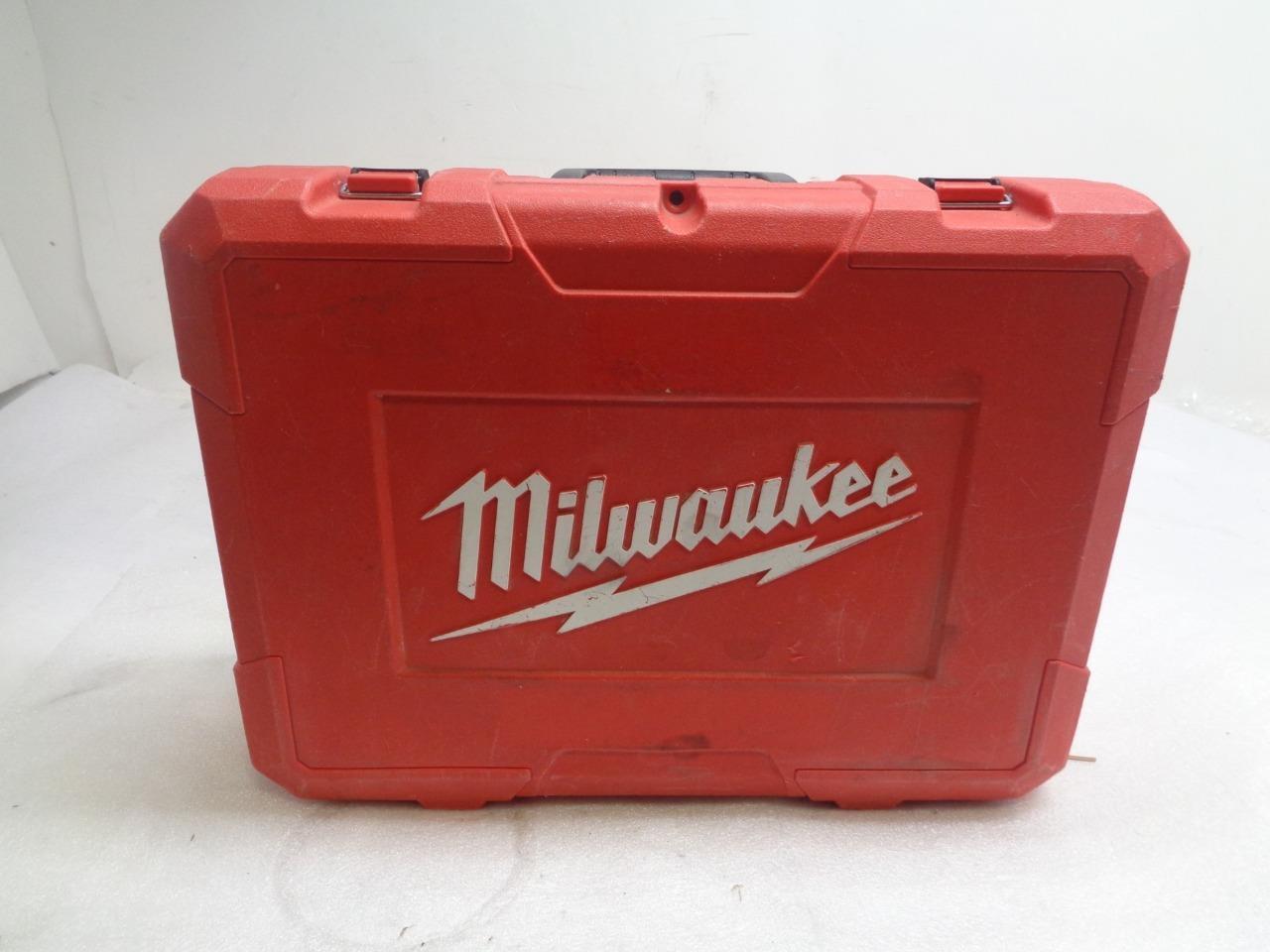 USED MILWAUKEE M18 10 TON KNOCKOUT TOOL FULL KIT W/ BATTERIES/CHARGER 2672-22