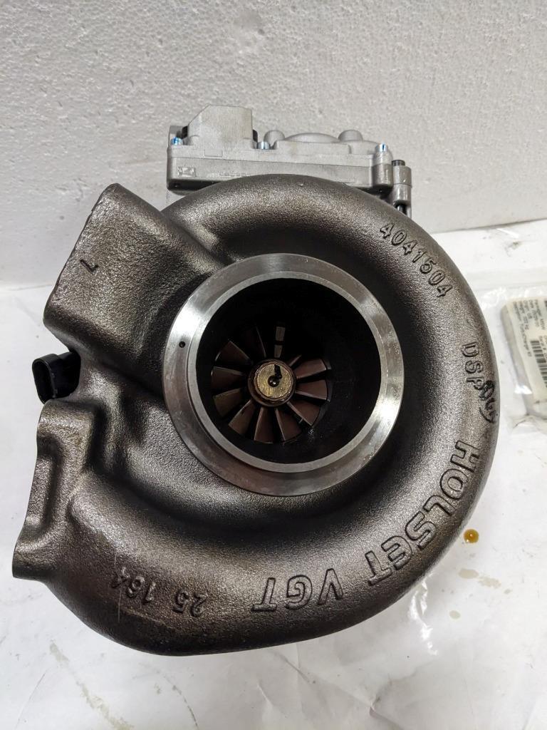 GENUINE MOPAR R8321377AA TURBOCHARGER FOR 2013-18 RAM 3500/4500/5500 NEW BSRT1