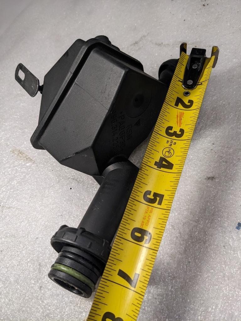 PORSCHE 911/996 POWER STEERING FLUID RESERVOIR TANK USED 996B.G.L.