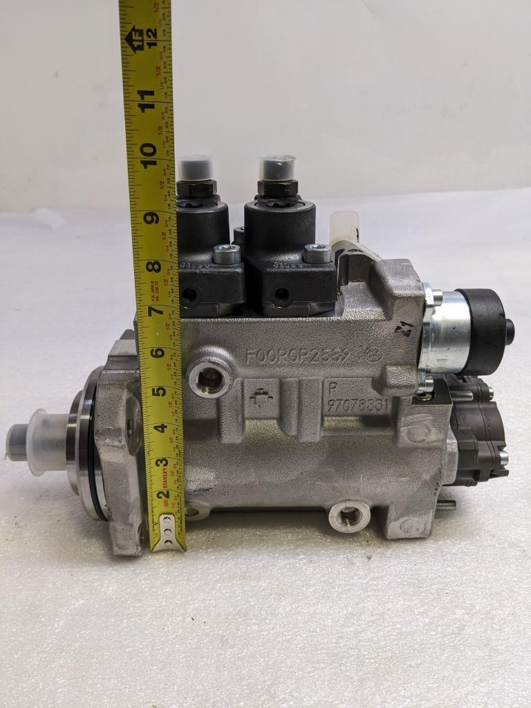 BOSCH HIGH-PRESSURE FUEL PUMP FOR MERCEDES 0 445 020 272 / A 470 090 26 50 R14