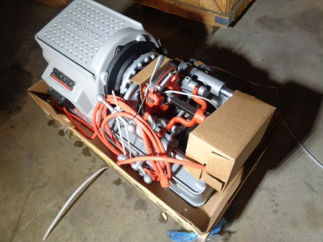 RIDGID MODEL 535 THREADING MACHINE FOR 1/8"-2" PIPE 2HP MANUAL CHUCK NEW #1 B2