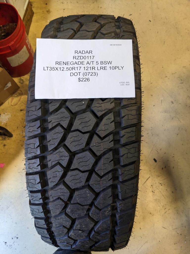 RADAR RENEGADE A/T 5 BSW LT 35 12.5 17 121R LRE 10PLY TIRE RZD0117 CQ3