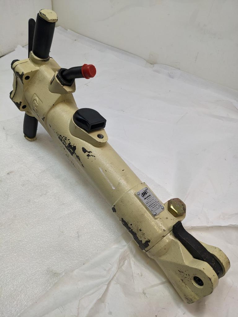 INGERSOLL RAND MX90B PAVEMENT BREAKER 5.75" STROKE 2.62" BORE 1250 BPM NEW H1