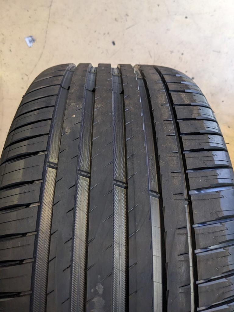 MICHELIN PILOT SPORT 4 SUV P 285 45 21 113Y XL TIRE 21565 CQ3