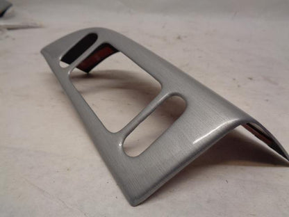 DEE ZEE FORD EXPLORER 2002-2004 SILVER DASH TRIM KIT DZ 26-1201-11 R18