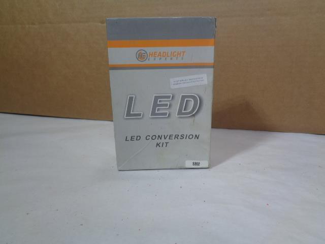NEW HEADLIGHT EXPERTS FOG LIGHT 5202 LED CONVERSION KIT R17