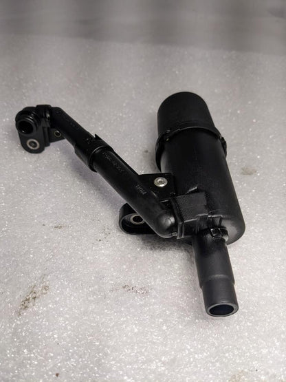 PORSCHE 996 CARRERA ENGINE OIL SEPERATOR 99610708054 USED 996B.G.L.