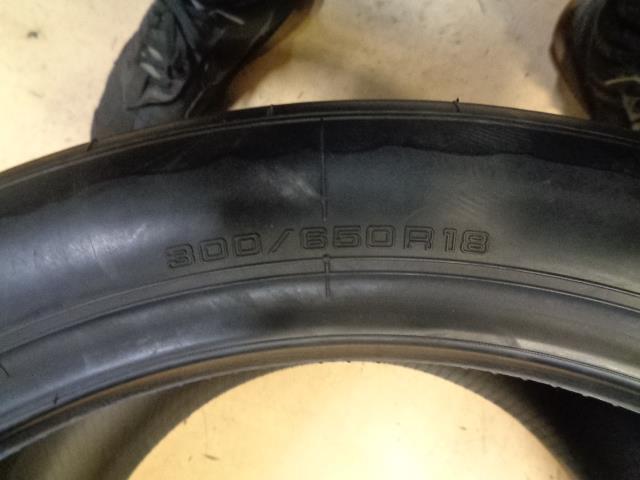 1 YOKOHAMA ADVAN A005 A80 COMPOUND 300 650 18 TIRE 150113008 BQ1