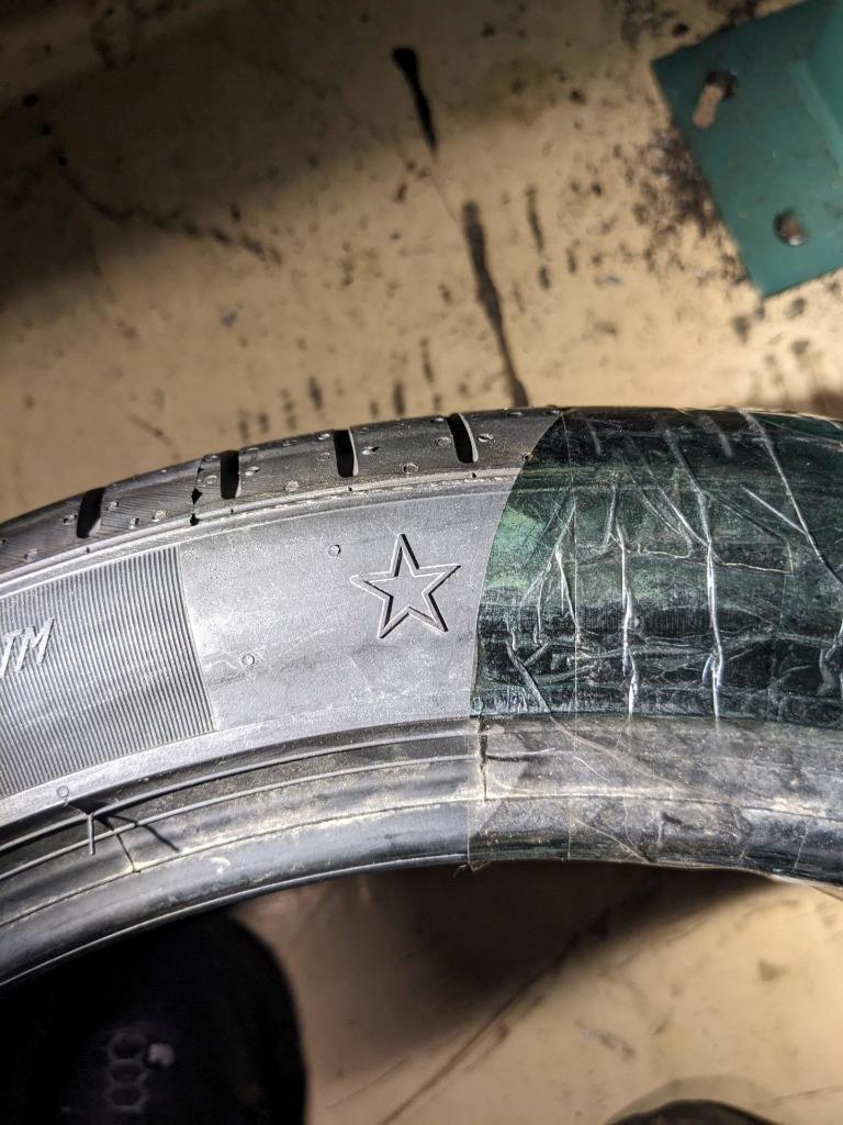 PIRELLI P ZERO PZ4 (*) P 275 35 19 100Y TIRE 1850400 CQ2